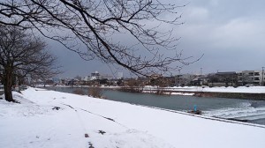 犀川河川敷の雪景色