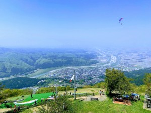 連休中の獅子吼高原 山頂より