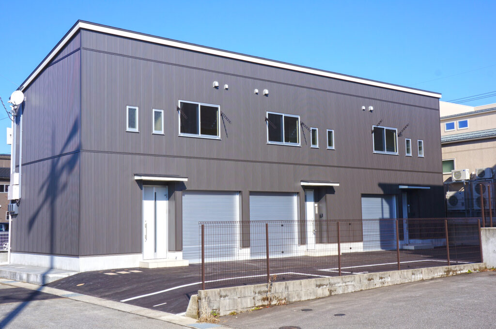 cachette（金沢市）　インナーガレージ賃貸アパート