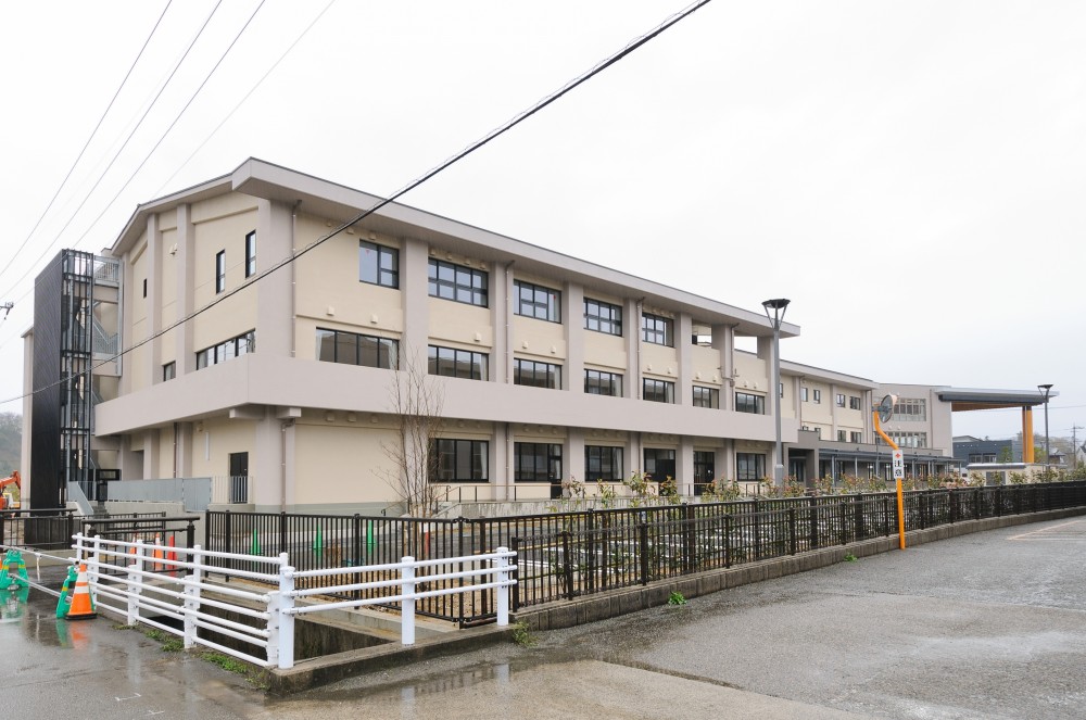 金沢市立朝霧台小学校屋内運動場